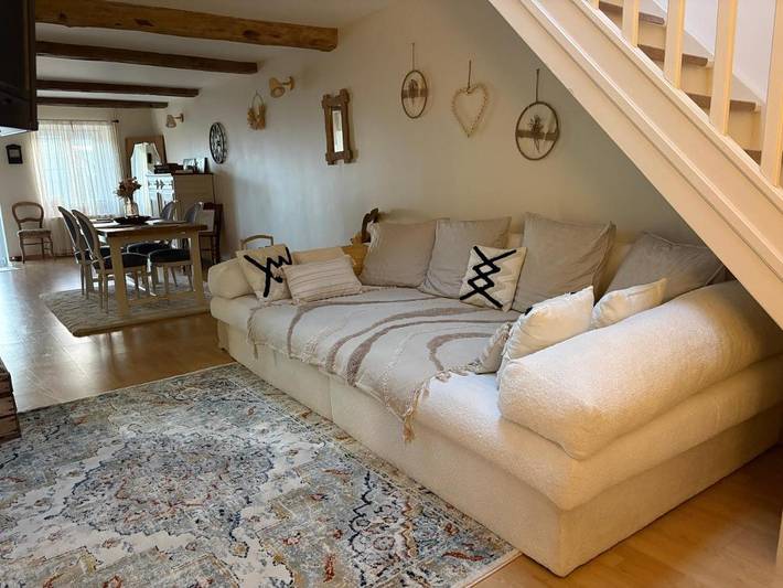 Location de vacances pour 5 personnes, avec terrasse dans Illy (Ardennen)