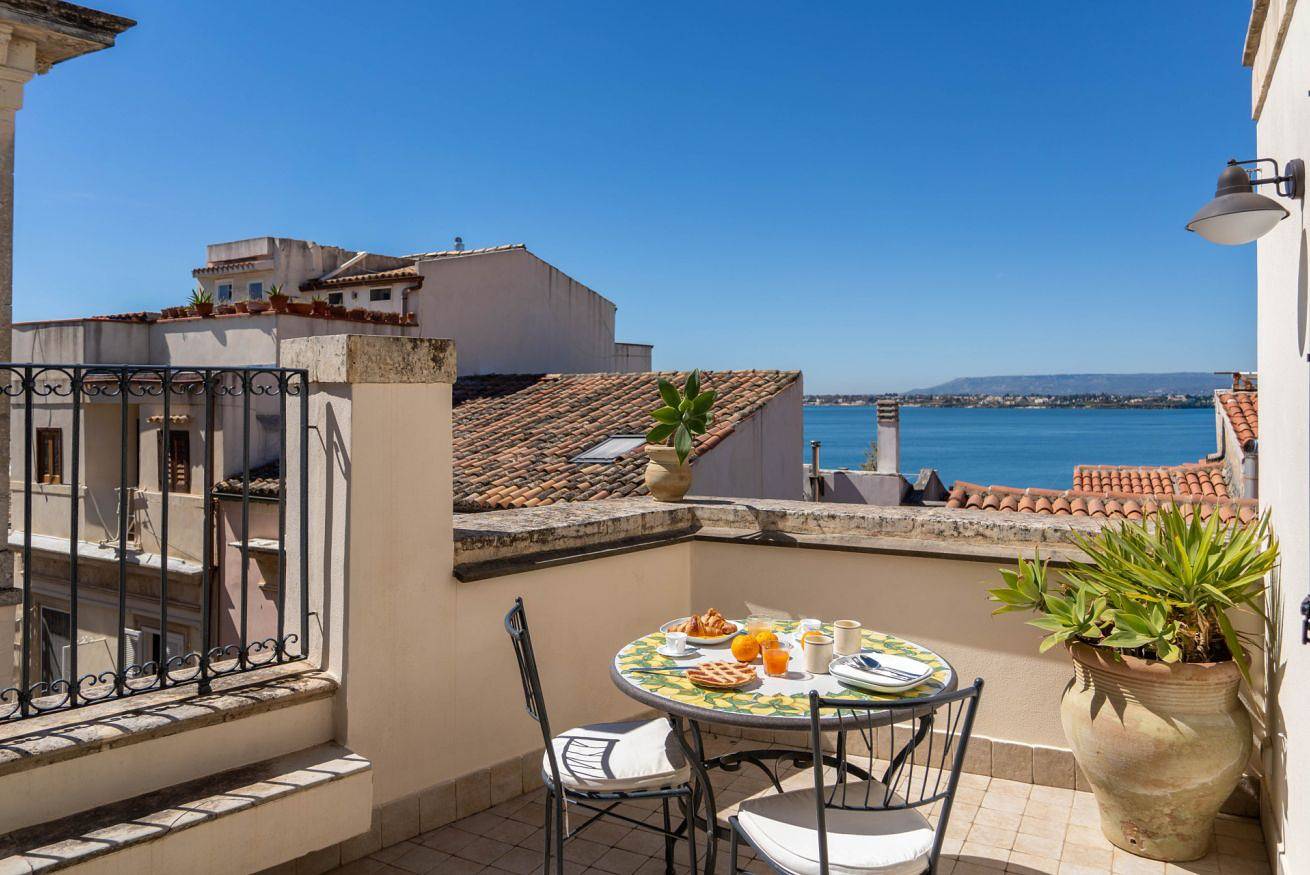 Appartamento intero, Sky Rooftop Ortigia in Spiaggetta di Cala Rossa, Siracusa