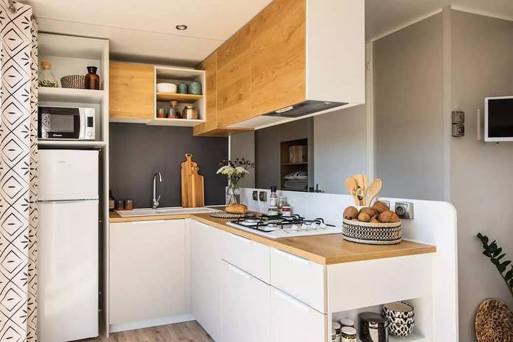 Camping für 6 Personen, mit Terrasse, mit Haustier in Martigues