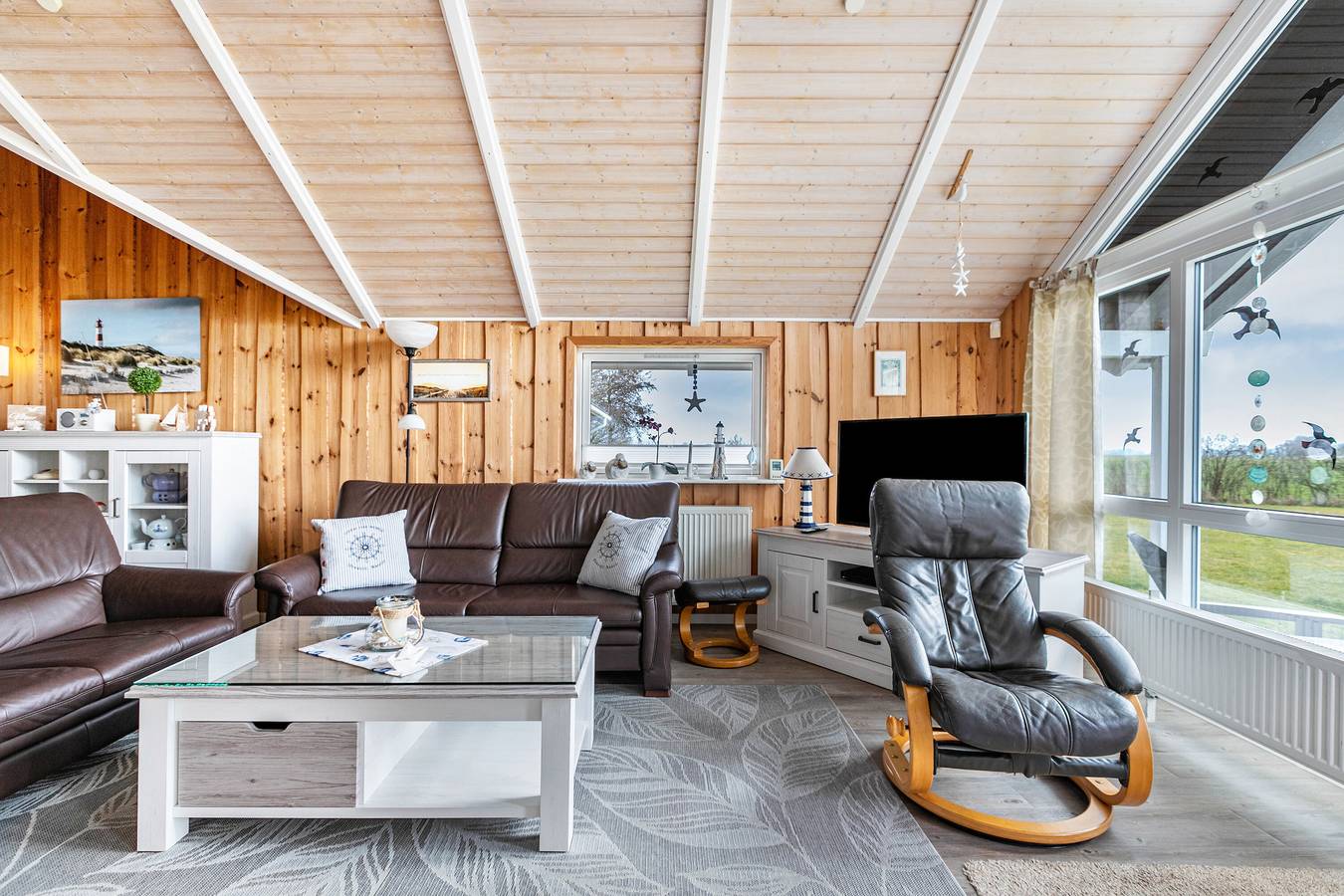 Ferienhaus 'Haus Albertsen' mit privater Terrasse, privatem Garten und Wi-Fi in Hellschen-Heringsand-Unterschaar, Dithmarschen