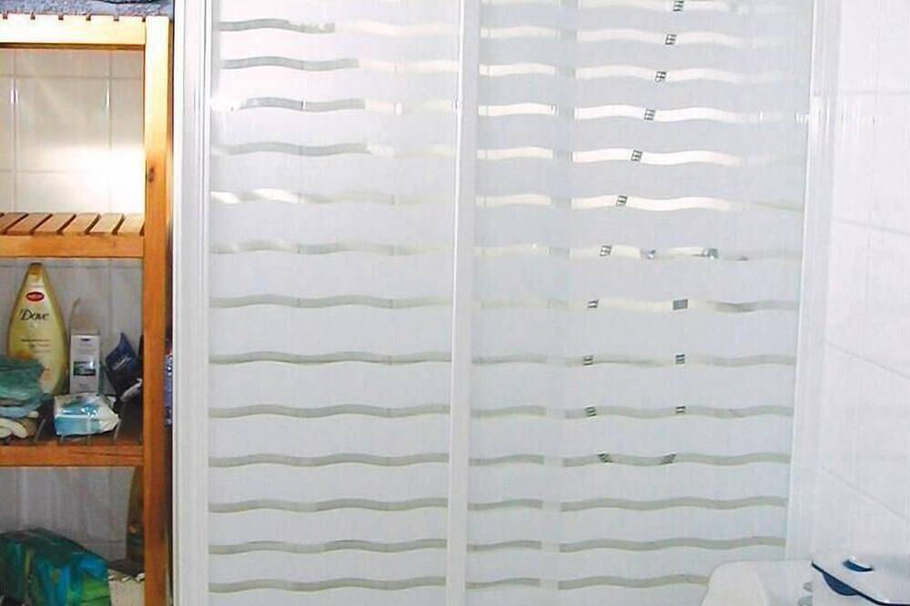 Amazing home in Breukelen with Wifi in Breukelen, Groene Hart