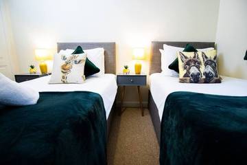 Apartment for 4 People in Swindon, South West England, Photo 4