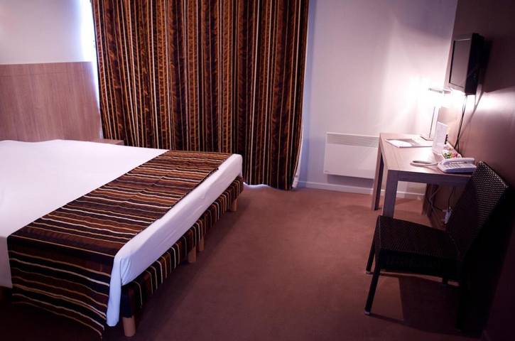 Hôtel pour 2 personnes, avec terrasse à Chavanoz - 4