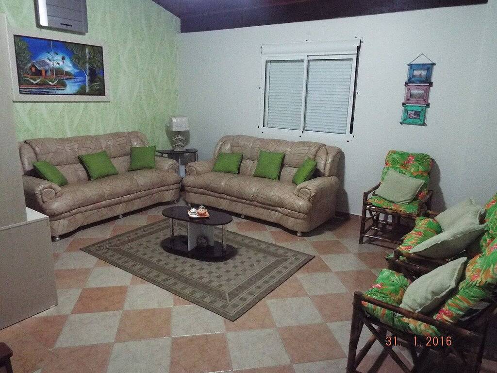 Schönes Haus mit Pool * Itanhaém * 30m Strand * Gemütlicher Ort für Freizeit und Erholung in Itanhaém, Baixada Santista