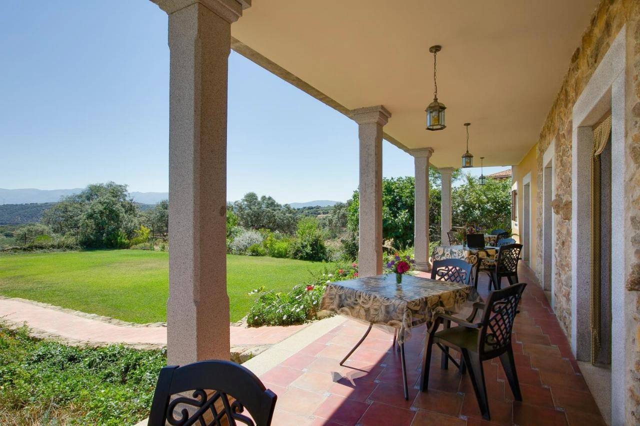 Geheel appartement, Apartamentos El Jardín del Poeta in Guijo de Granadilla, Cáceres en omgeving