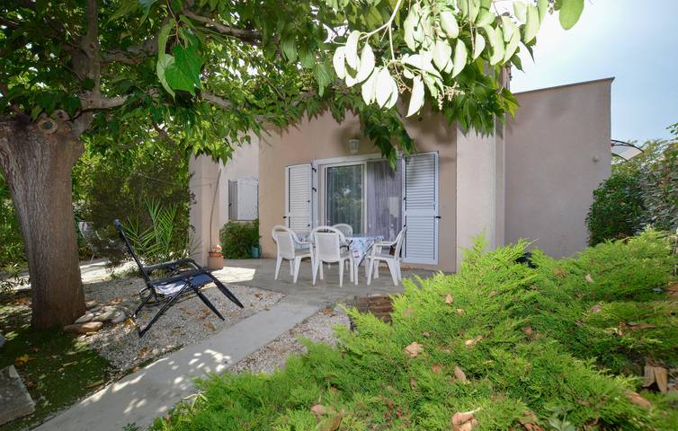 Ferienhaus für 7 Personen, mit Pool und Terrasse sowie Garten - 1