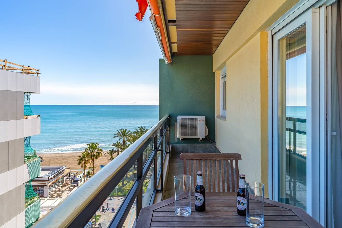 Studio entier, Studio « Magnifique En Bord de Mer » avec Vue sur Mer, Wi-Fi et Climatisation in La Carihuela, Torremolinos