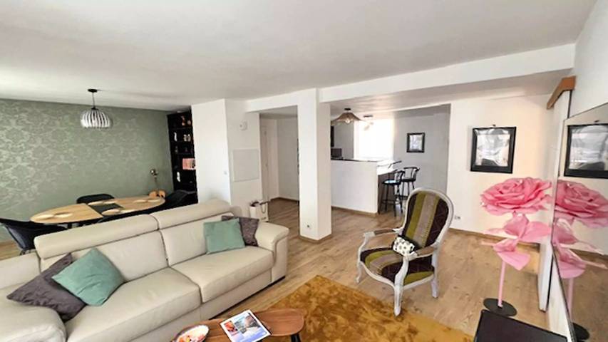 Gîte pour 5 personnes, avec terrasse, animaux acceptés dans Casino De Sainte Maxime - 2