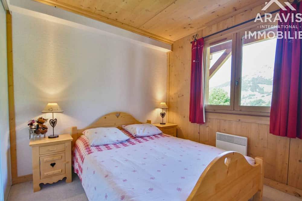 Entire apartment, Refuge F5: Lovely apartment near slopes! in Le Grand-Bornand, Annecy region