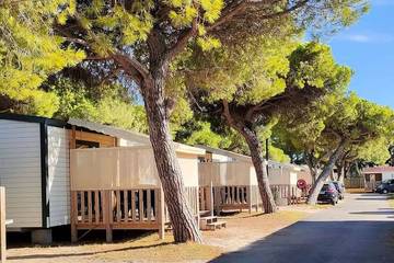 Camping pour 6 Personnes dans La Bergerie, Hyeres, Photo 1