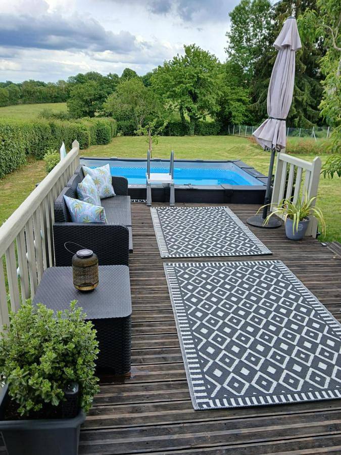Location de vacances pour 8 personnes, avec vue ainsi que piscine et jardin à Saint-Sulpice-le-Dunois - 4