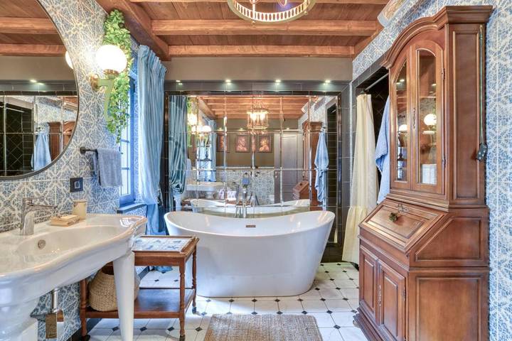 Villa voor 6 personen, with zwembad and uitzicht as well as tuin in Montenegro