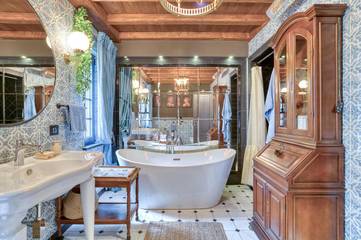 Villa für 6 Personen, mit Pool und Garten sowie Ausblick in Montenegro