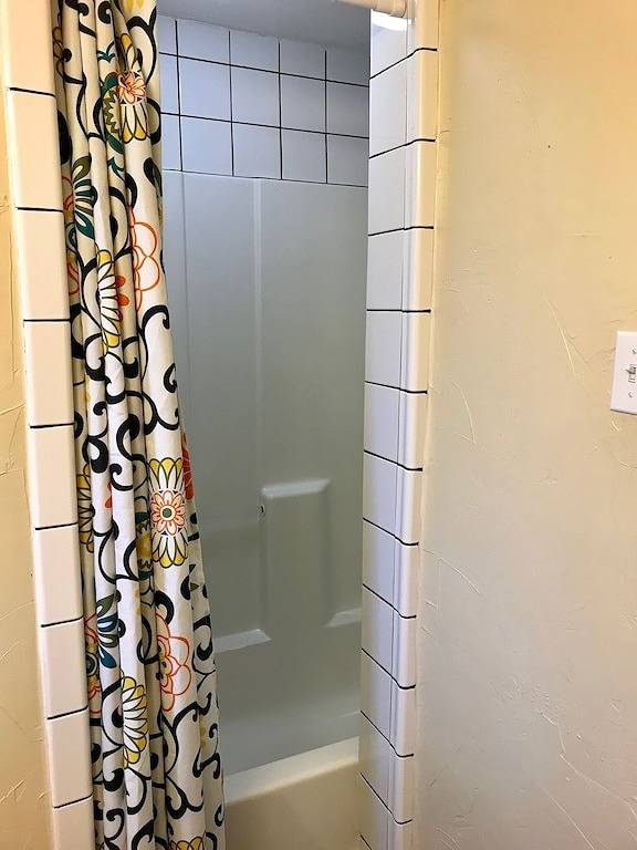 Bunk House on Elm in der historischen Altstadt von Arlington in Arlington, Tarrant County