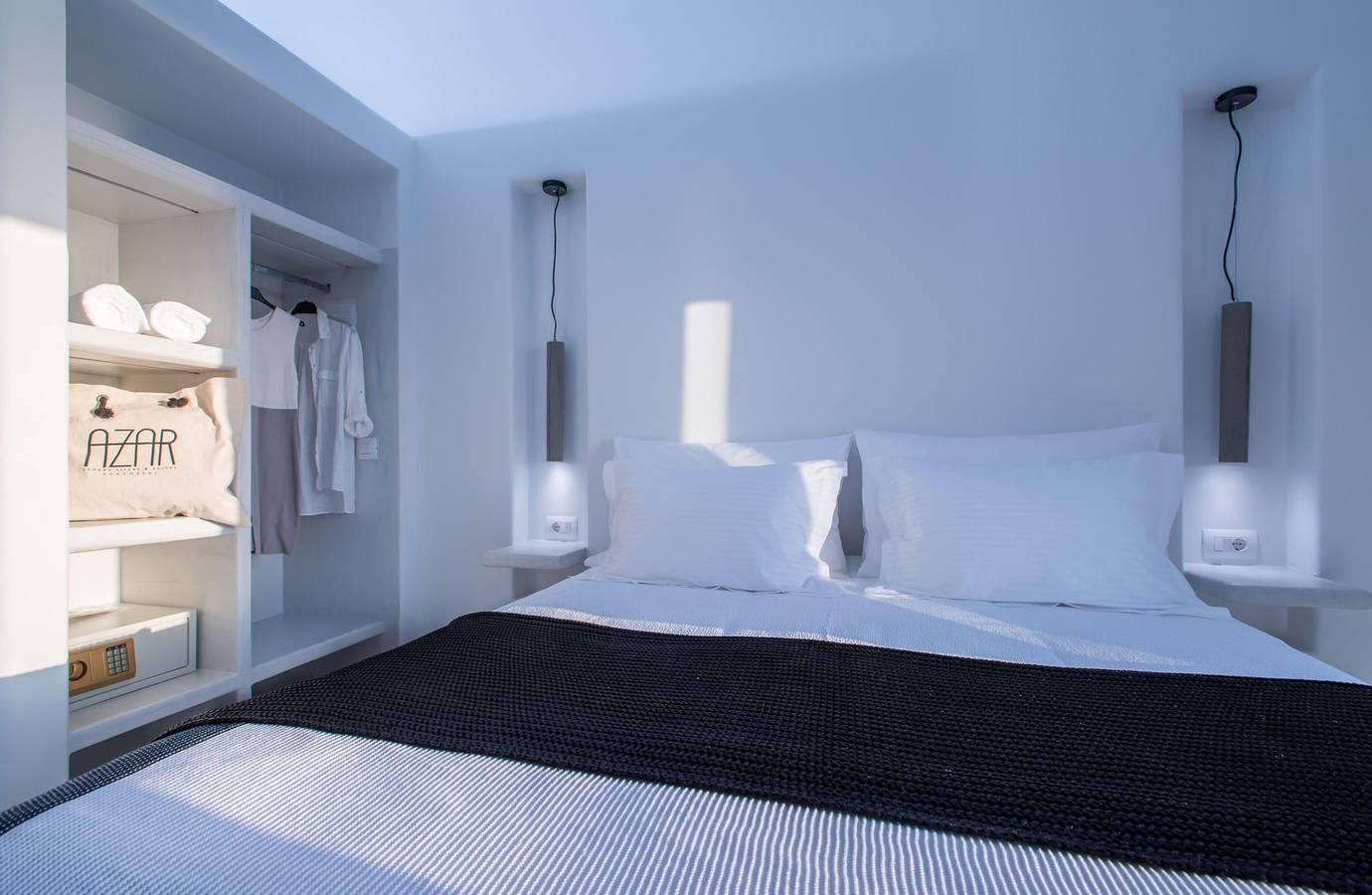 Luxury Santorini Villa | Villa Pori Blanca Master Suite | Private Pool & Stunning Sea View | Near Pori Beach in Santorini