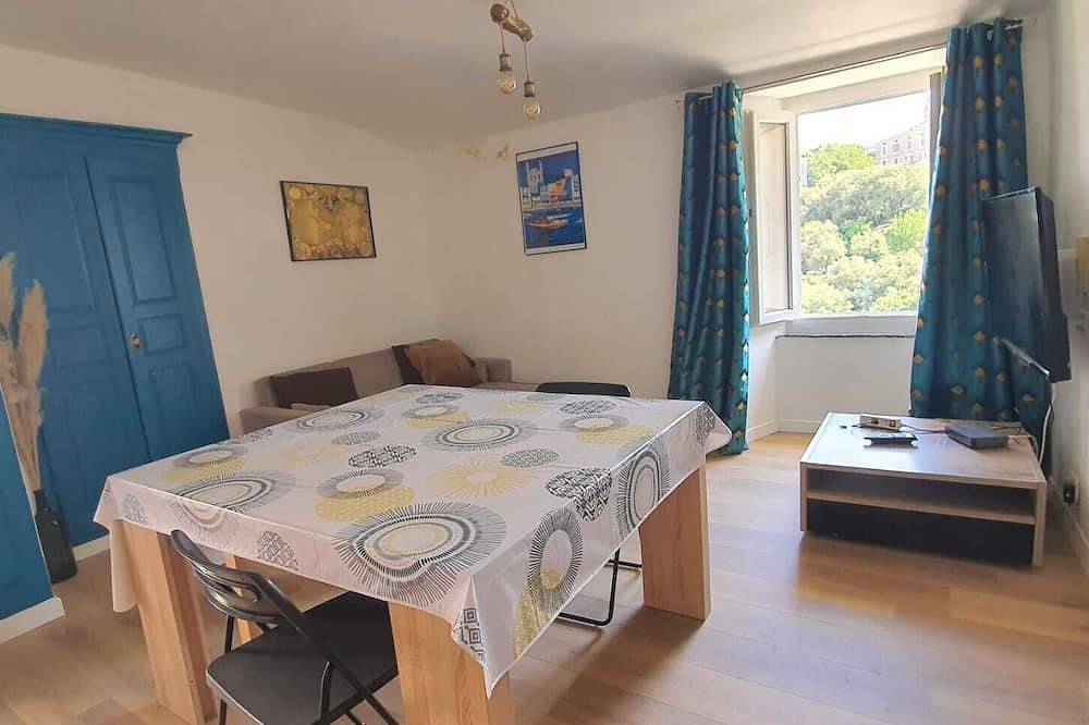 Ganze Wohnung, Charmant Appartement T4 Avec Terrasse à Rogliano, Cap Corse Maccinaggio in Rogliano, Cap Corse