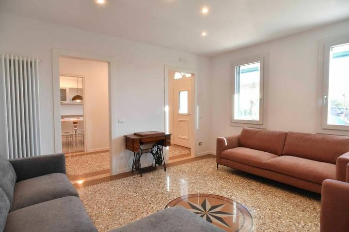 Gîte pour 2 personnes, avec vue et jardin à Polcenigo - 2