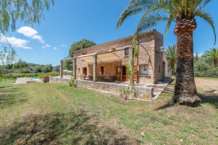 Tranquila villa con piscina, Wi-Fi, aire acondicionado y terraza; Aparcamiento disponible in Alaró, Interior de Mallorca