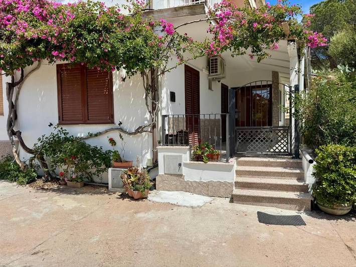 Ferienwohnung für 5 Personen, mit Terrasse und Ausblick in Santa Maria Navarrese - 3