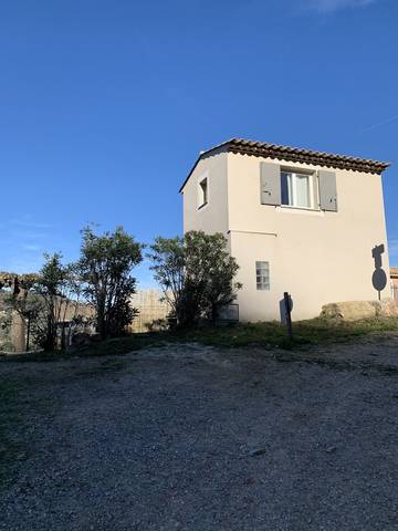 Gîte pour 2 personnes, avec terrasse à La Garde-Freinet