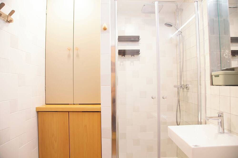 Ganze Wohnung, Charming Urban Retreat: A Gem in the Heart of Wedding at Vibrant Leopoldplatz in Wedding Berlin, Berlin