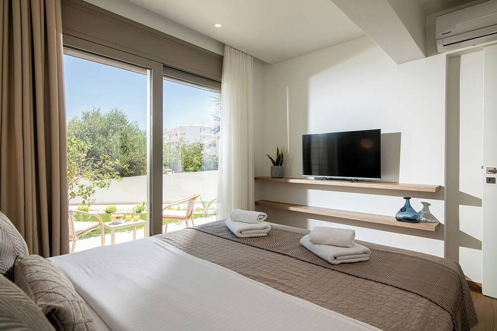Entire apartment, Lucy's Apartment in North Crete