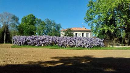 Chambre d’hôte pour 7 personnes, avec jardin et piscine à Varzay