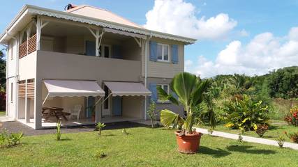Gîte pour 4 personnes, avec balcon dans Anse à l'Ane