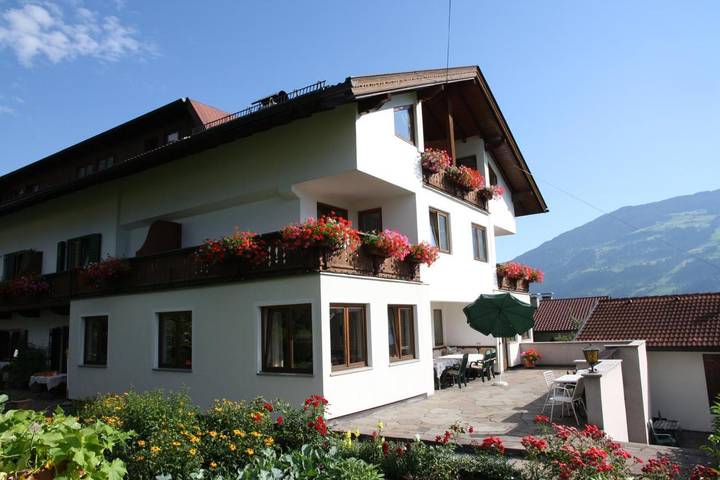 Maison d’hôte pour 4 personnes, avec terrasse et jardin à Fügen - 2