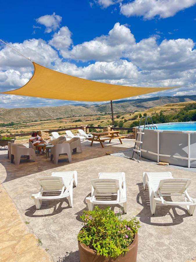 Casa rural para 18 personas, con vistas además de piscina y jardín en Maestrazgo - 4