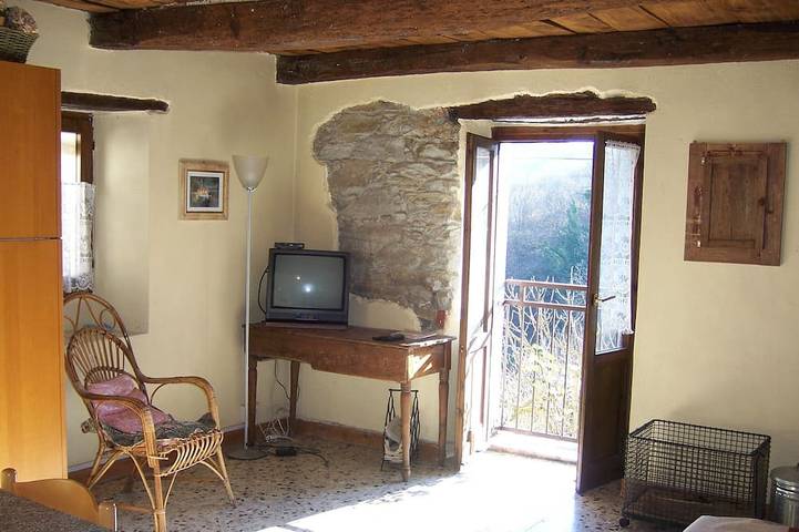 Casa De Estilo De Alta Monferrato En Piedra Entre Los Viñedos in Prasco, Provincia d'Alessandria