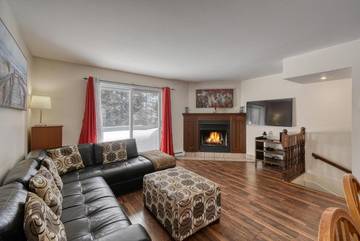 Chalet pour 8 personnes, avec jardin dans Mont-Tremblant