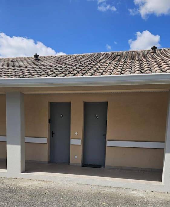 Appartement entier, Studio avec jardin et parking 03 in Villenave-d'Ornon, Région de Bordeaux