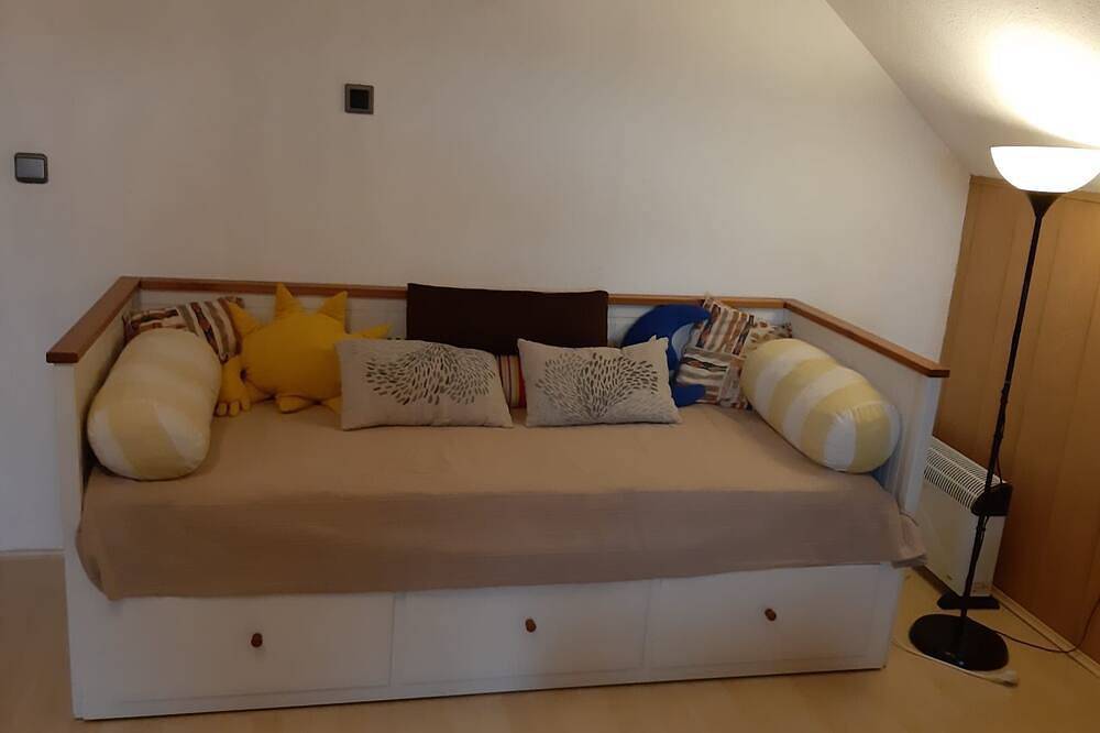 Geheel appartement, Appartement Rooming Green met uitzicht op het meer vanaf het balkon in Salzkammergut Mountains, Weyregg am Attersee