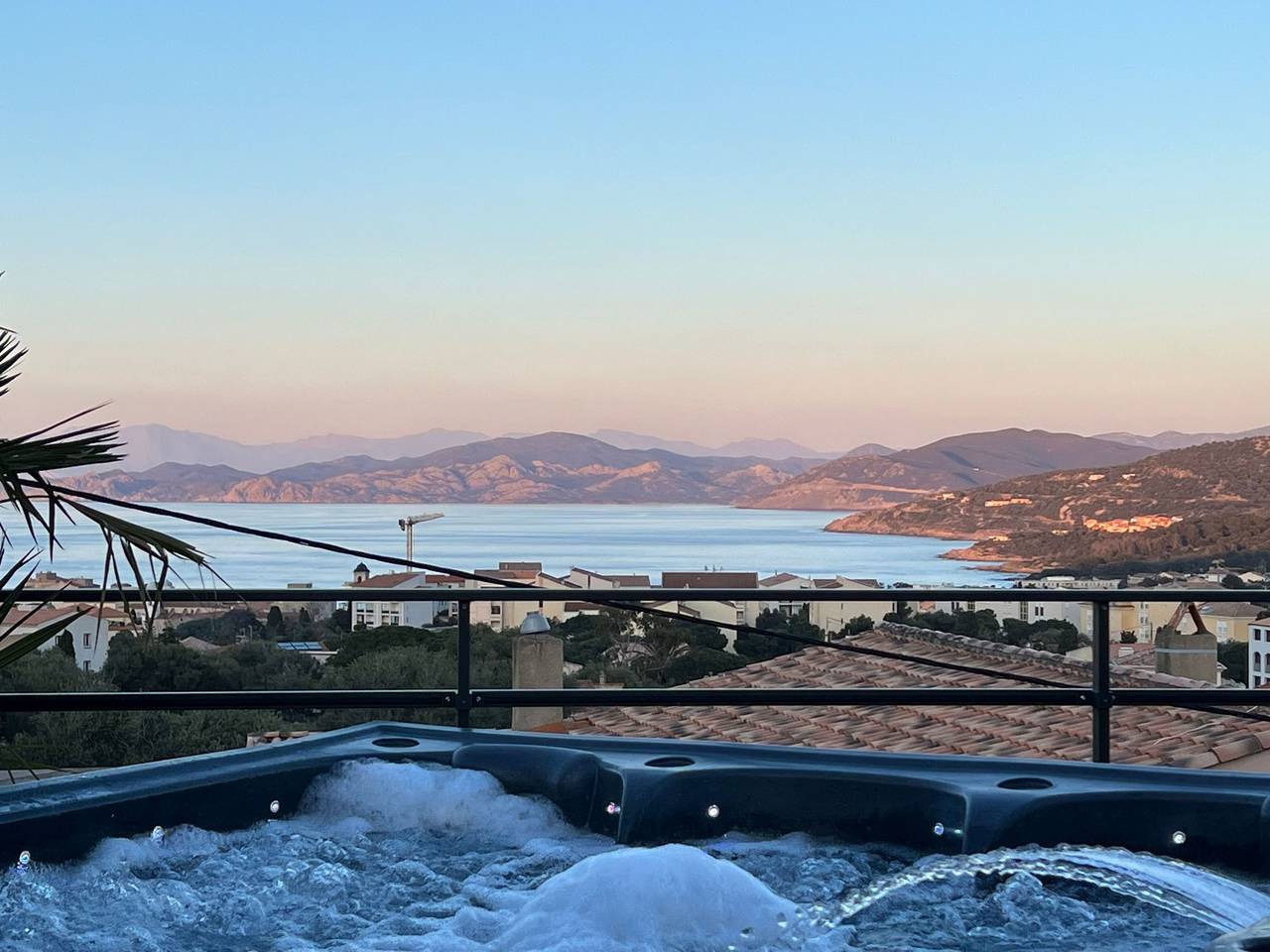 Appartement entier, Isula-. in L'Île-Rousse, Région de Calvi