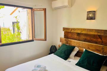 Gîte pour 4 personnes, avec jardin dans Plage d'Argent