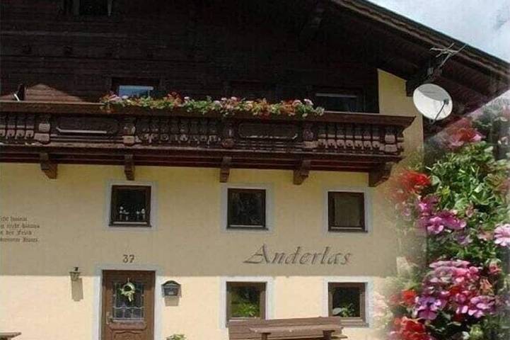 Ferienhaus für 6 Personen, mit Balkon in Umhausen