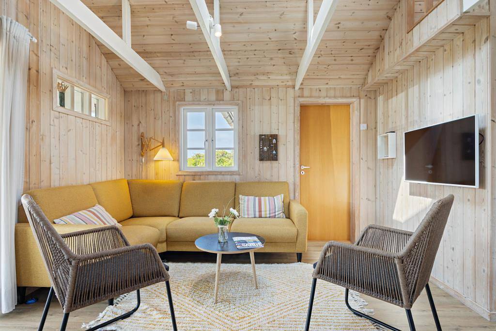 Schönes Ferienhaus für 6 Personen in Nr. Lyngvig mit Wintergarten in Nørre Lyngvig, Hvide Sande