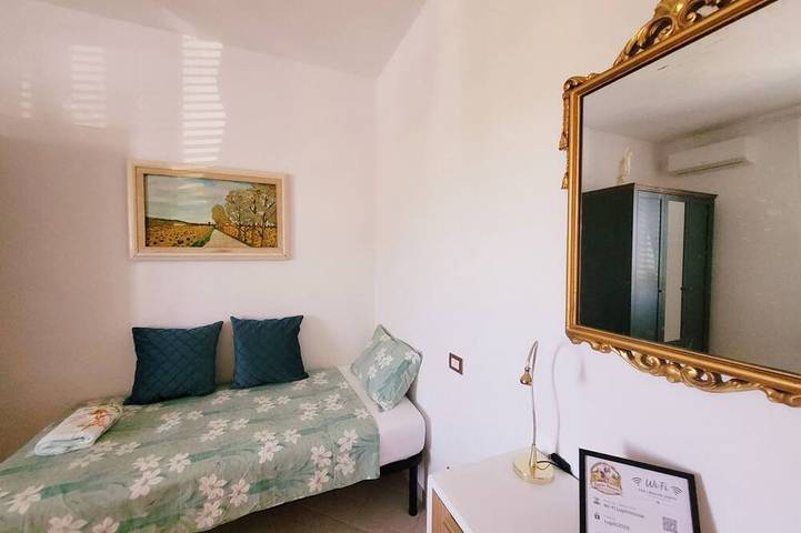 Appartamento intero, Lupin House con grande veranda climatizzata Wi-Fi in Ponsacco, Pisa e dintorni