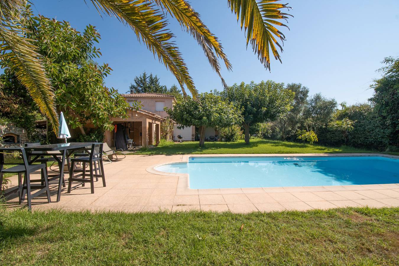 Villa 'Moderne Afa' avec vue sur la montagne, Wi-Fi et climatisation in Afa, Région d'Ajaccio