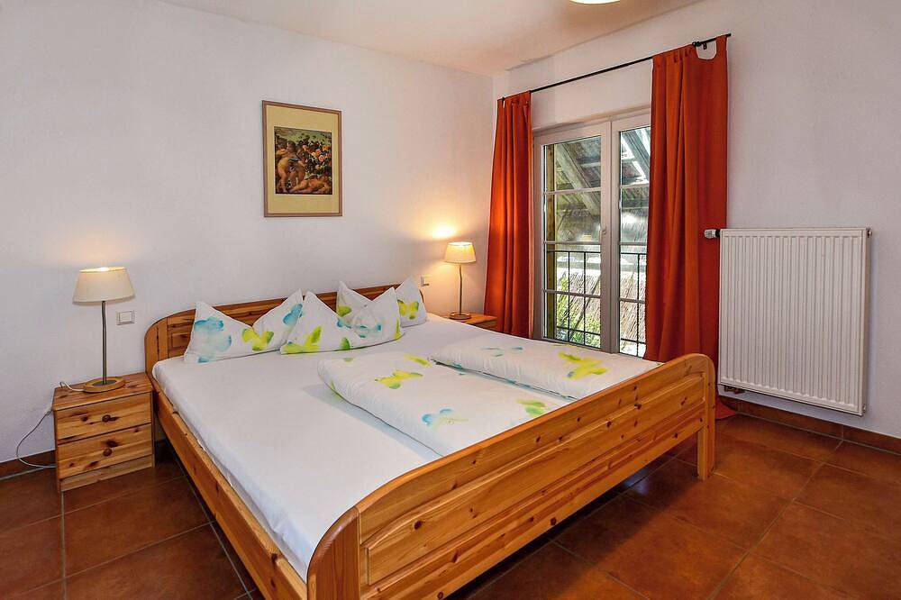 Apartamento entero, Un oasis para padres, un paraíso para los niños. in Tettnang, Region Bodensee-Oberschwaben