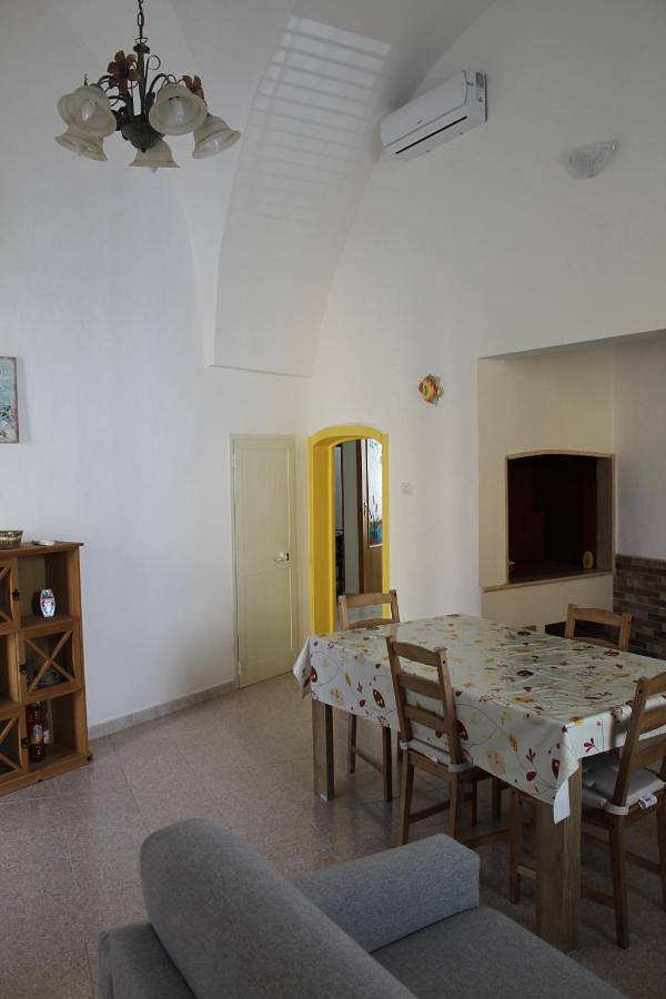 Three-Bedroom House in Campi Salentina, Lecce Provinz