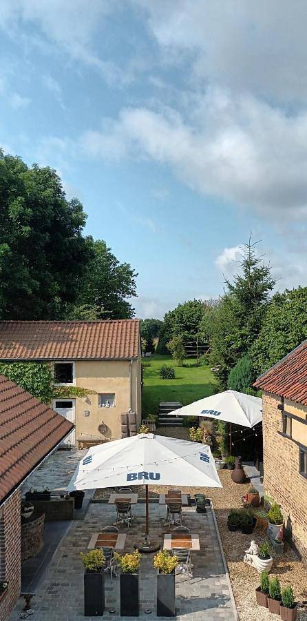 Chambre d’hôte pour 2 personnes, avec jardin à Heers