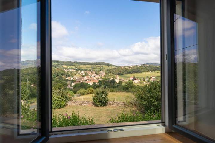 Location de vacances pour 12 personnes, avec jardin et terrasse dans Jalogny - 4