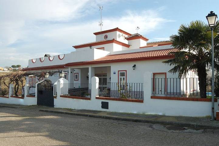 Gîte pour 23 personnes, avec Jardin à Fuenlabrada