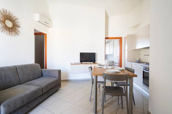 Ganze Wohnung, Ferienwohnung 'Bernabé' mit Privatterrasse, Balkon und Klimaanlage in Tortolì, Ogliastra Provinz