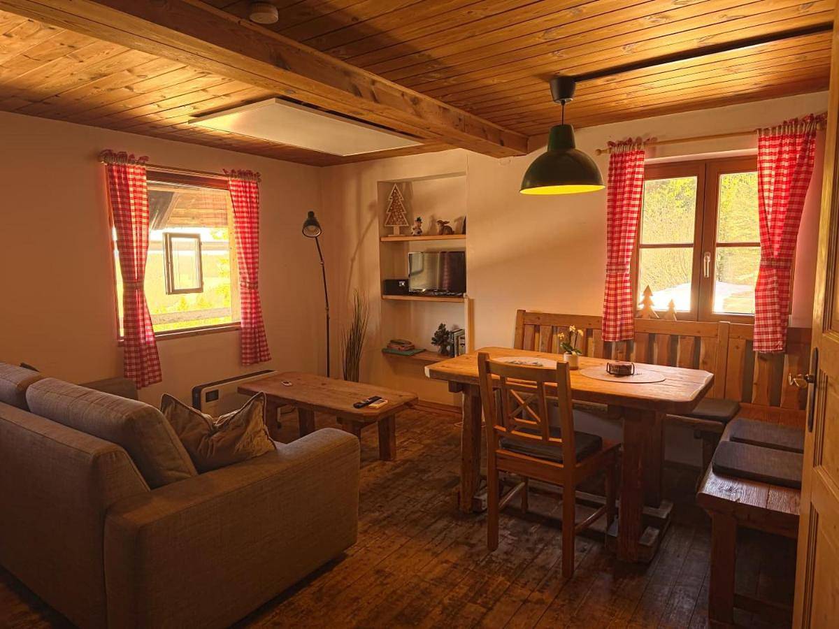 Ganze Wohnung, Miki Hütten in Hirschegg-Pack, Steirerland
