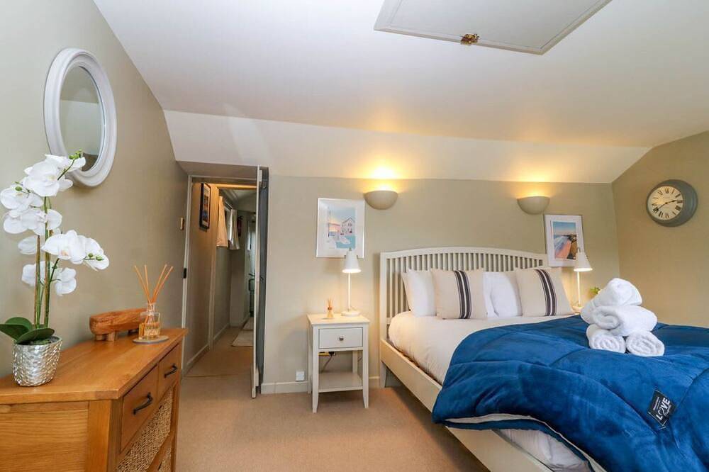 4 Trenhaile Terrace, Malpas, Cornwall in Cornwall