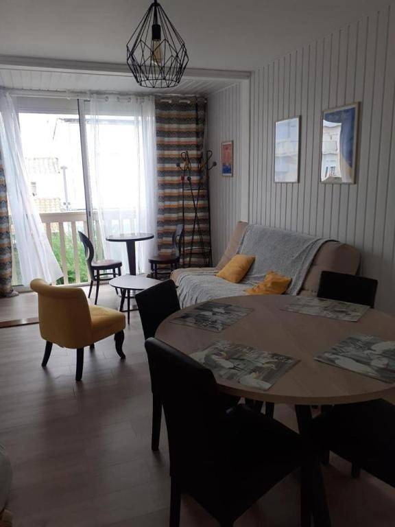 Appartement de vacances pour 4 personnes, avec balcon et vue