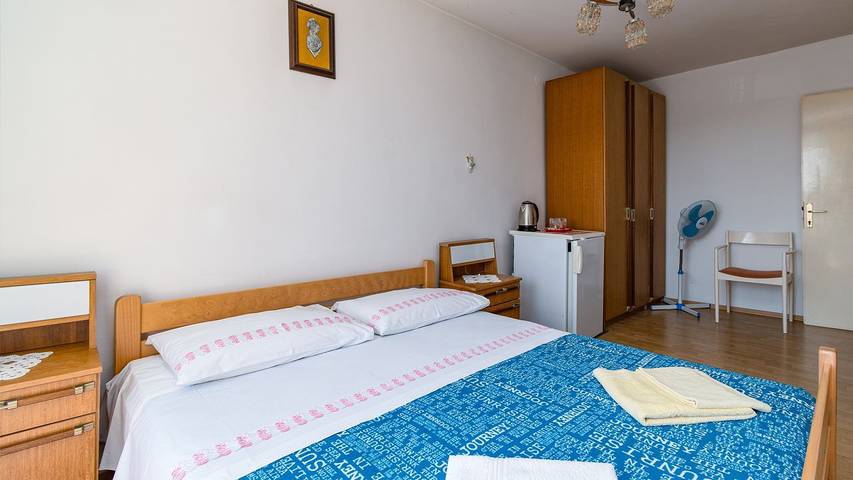 Ferienwohnung für 2 Personen, mit Terrasse in Pinezici - 2